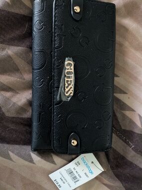 Guess Black Wallet with Gold Logo Plaque